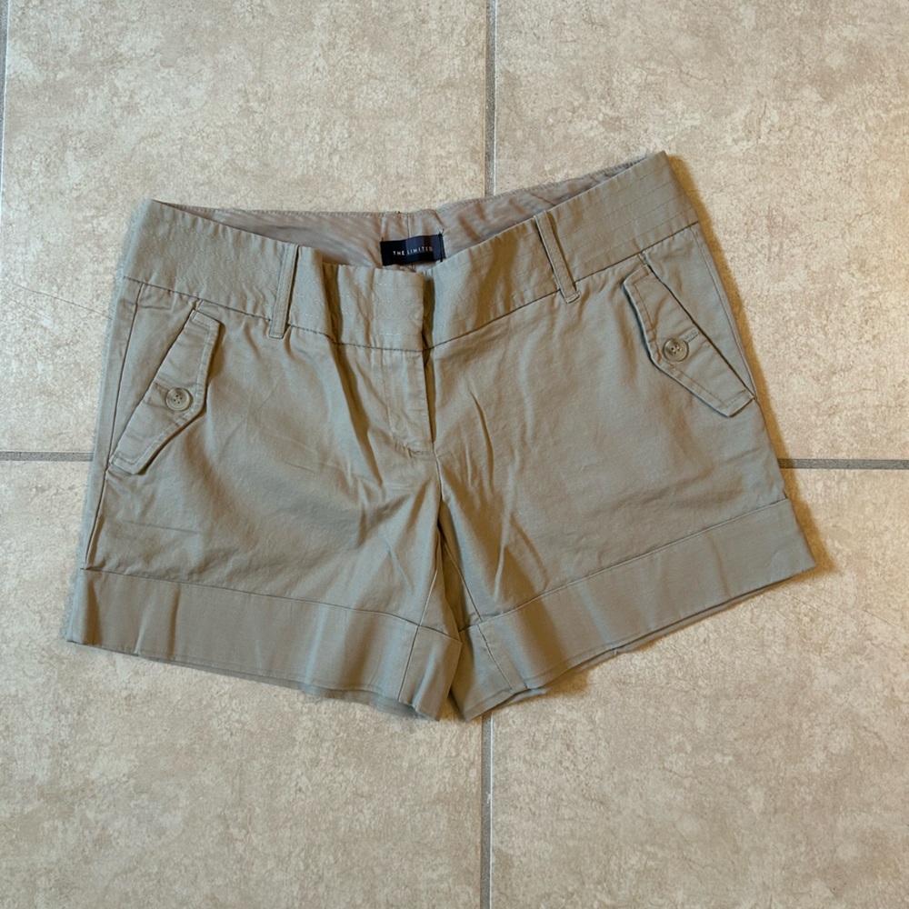 🌺The Limited shorts size 0